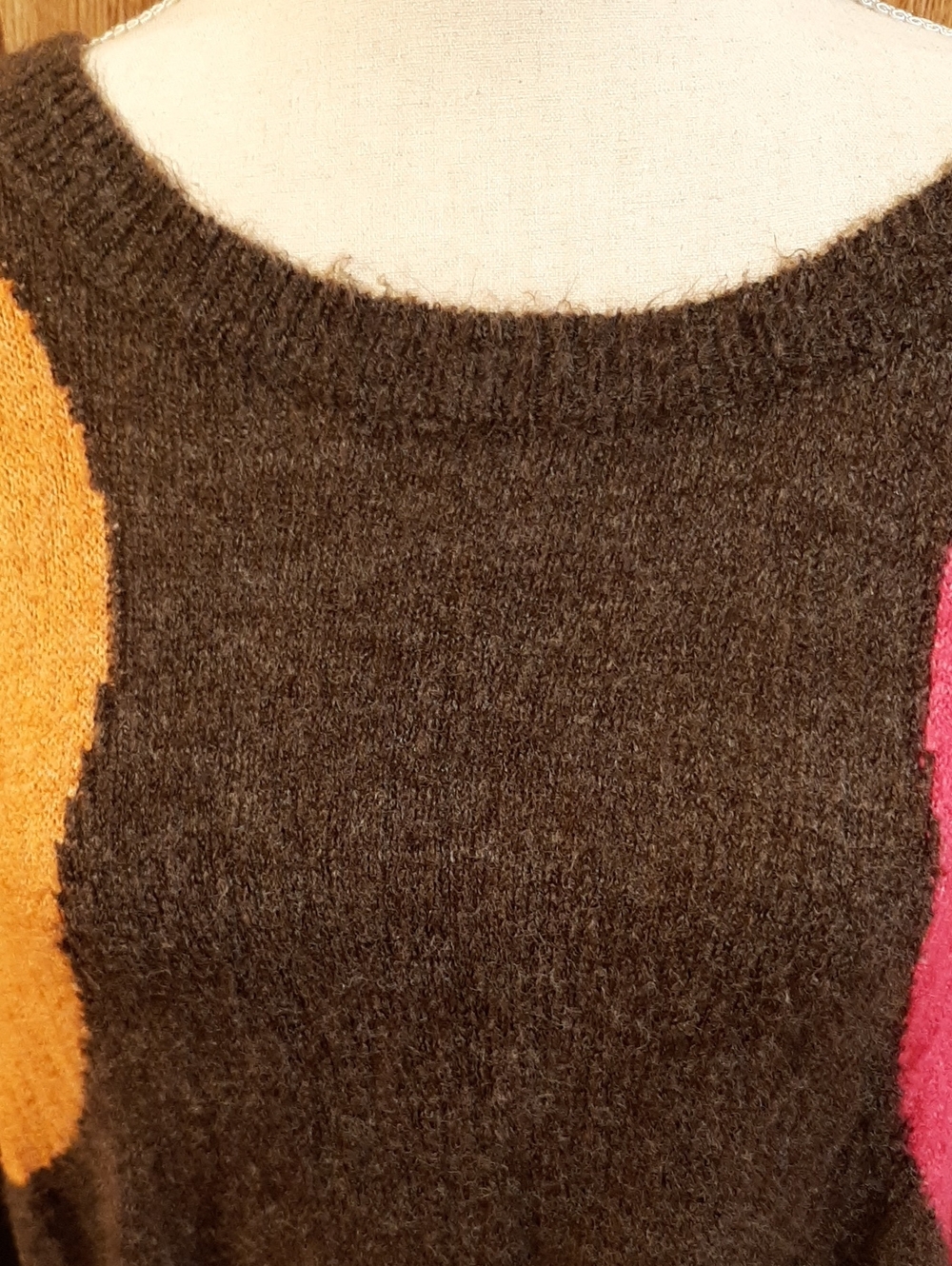 🥀NWT Davi & Dani Brown Smiley-Face Fuzzy Long-Sleeve Sweater (1XL)🥀 - Picture 2 of 7